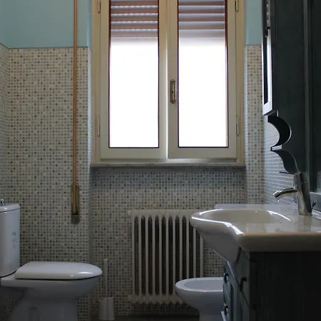 Apartment Appartamento Viareggio *